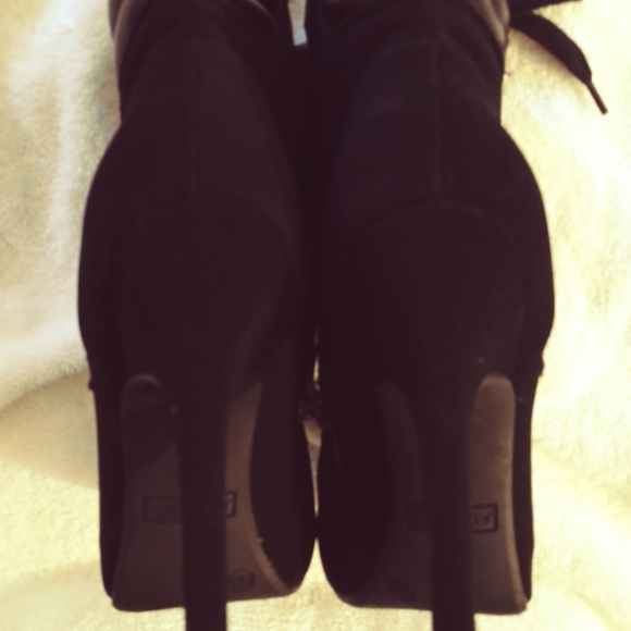 Women's high-heel ankle boots - Picture 4 of 10